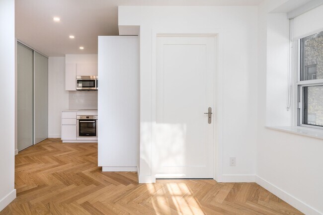 Photo - 110 Wellesley St E Unité 102