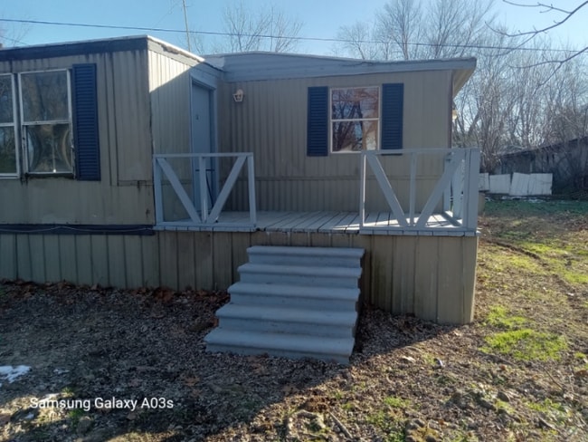 Photo - 90 Dorothy Ln