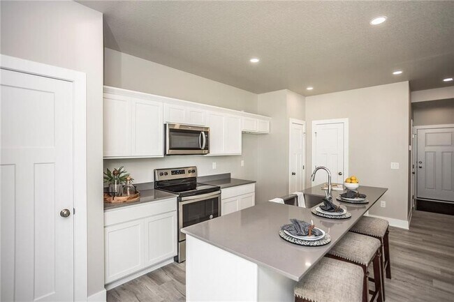 kitchen - 17107 Blue Sage Ln