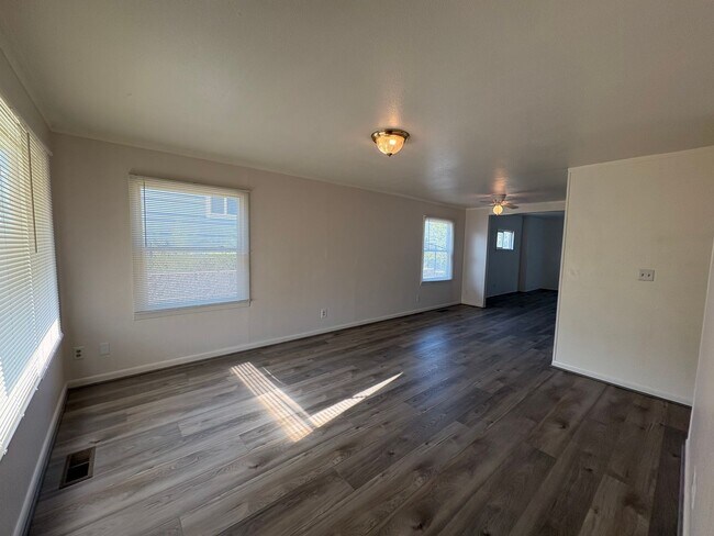 Photo - 216 Mocliff Rd