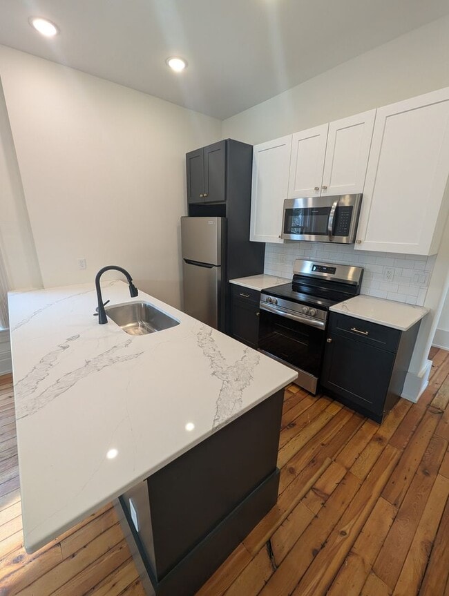 Photo - Gorgeous New 1 Bed 1 Bath Apartment in Historic Covington Unit Apartment 4