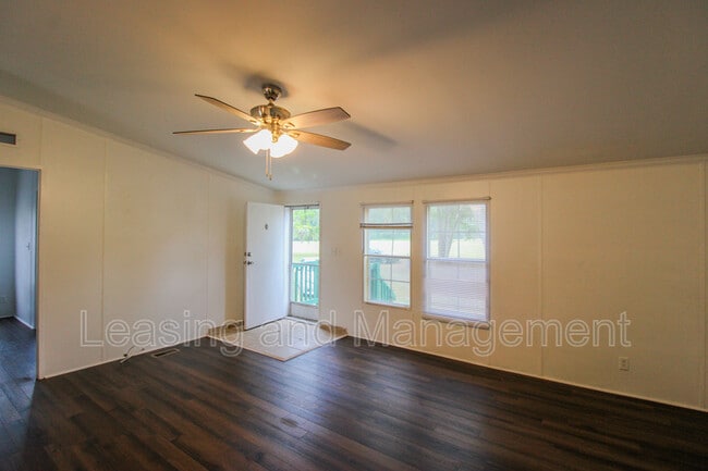 Photo - 3716 State Rd S-10-1333