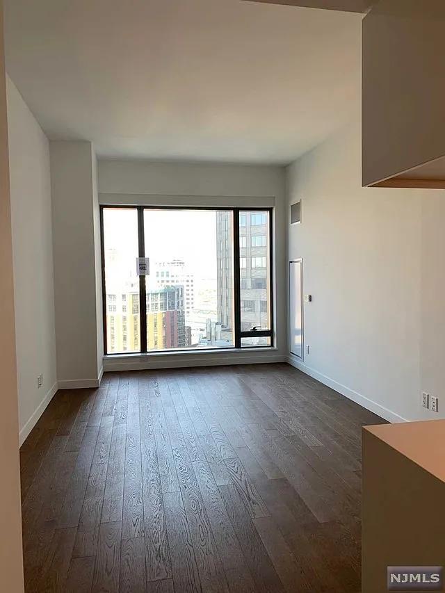 Photo - 1505 Metropolitan Ave Rental