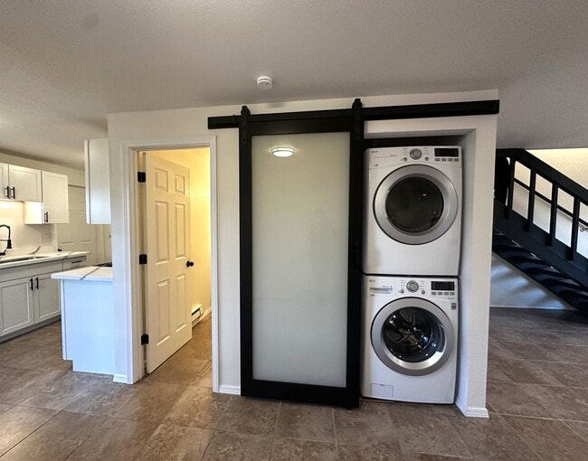 Photo - Wray Unidad 6112