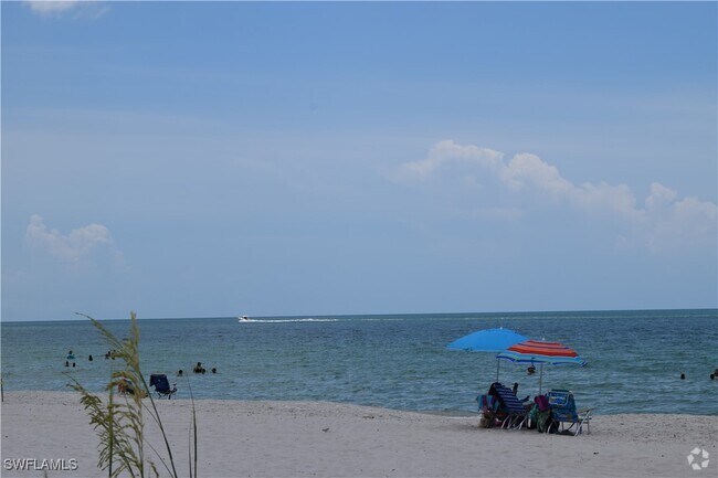 Building Photo - 1930 Gulf Shore Blvd N Unit C304 Rental
