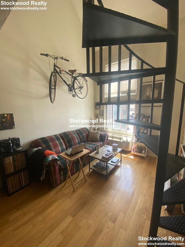 Photo - 382 Dorchester St Unit A8