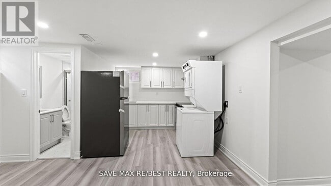 Photo - 505 Ortono Ave