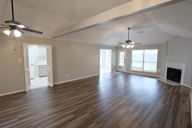 Photo - 17427 Hamilwood Dr