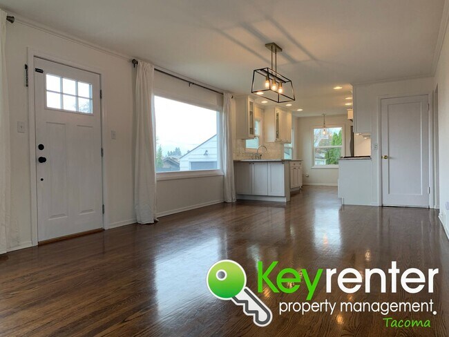 Photo - Recently Remodeled North End Tacoma House!!