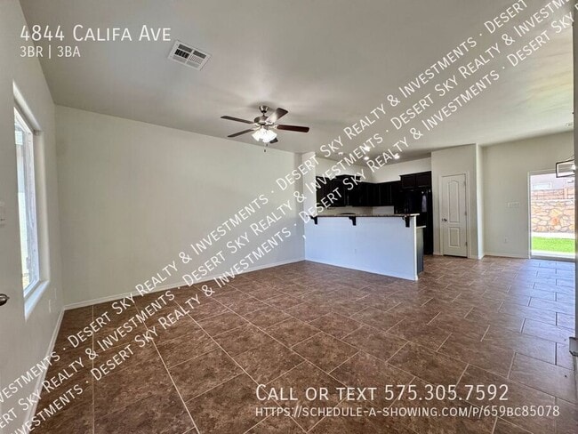 Photo - 4844 Califa Ave