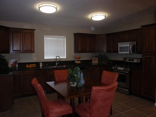 Photo - 420 E Garfield St