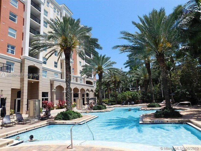 Photo - 17100 N Bay Rd Unidad 1110