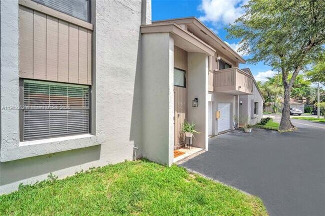 Photo - 10611 SW 113th Pl Unidad 10611 SW 113th Pl 93-C