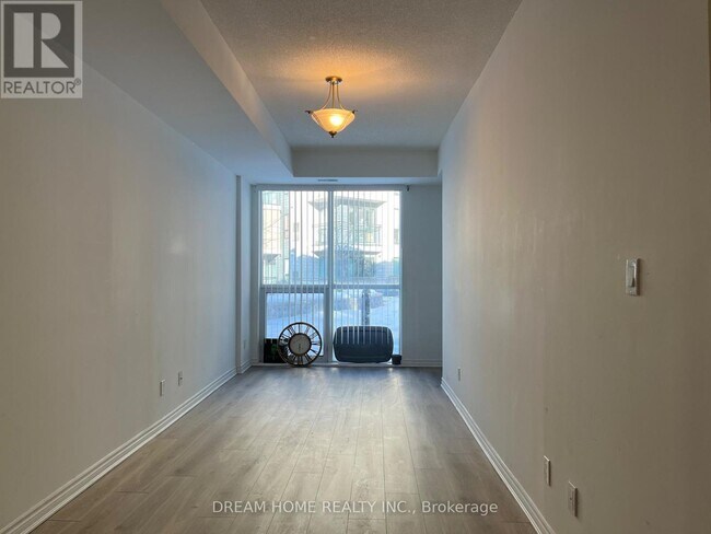 Photo - 1 Falaise Rd
