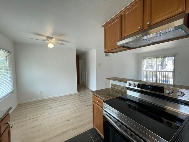 Photo - 6333 College Grove Way