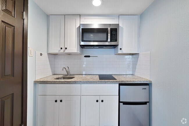 Studio, 1BA - 275SF - Kitchen