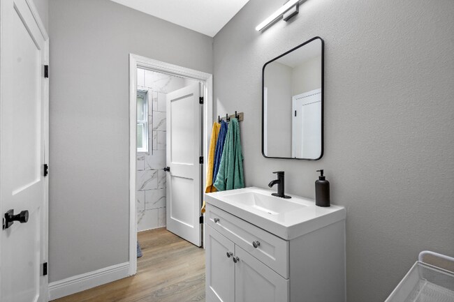 Photo - 5006 Indialantic Dr