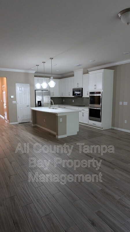 Photo - 2891 Grand Kemerton Pl