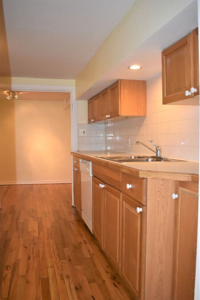 Photo - 1628 Gunderson Ave Unit BSMT