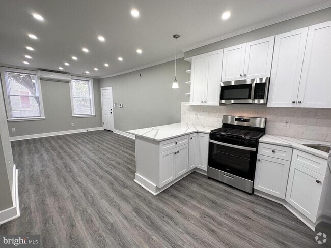 Building Photo - 1341 N 2nd St Unit 1 Rental