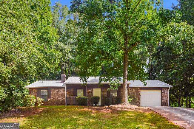 Building Photo - 4585 Old Lake Dr Rental
