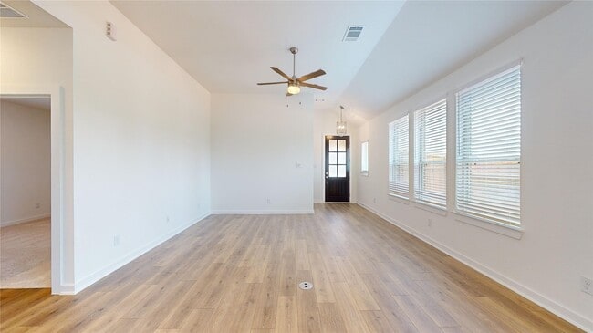 Photo - 570 Sand Branch Dr