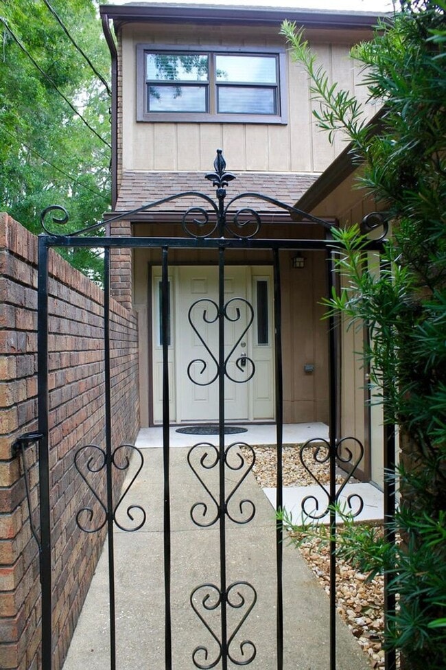 Photo - 68 N John Sims Pkwy Unit 68 N John Sims Parkway