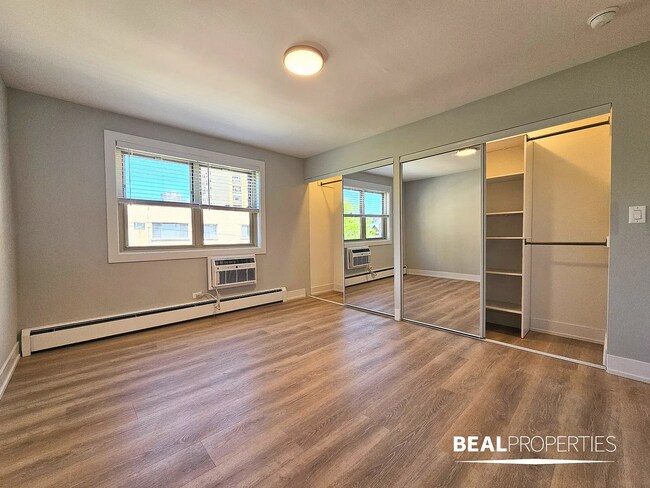 Photo - 535 W Aldine Ave