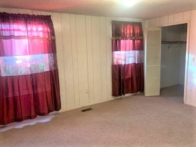 Photo - 1140 College Ave Unit 1140 1/2 College Avenue