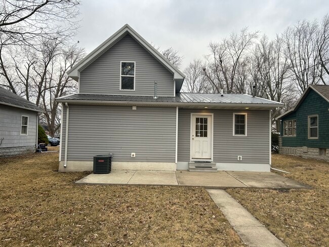 Photo - 304 Orchard St