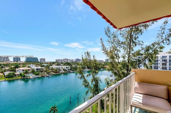 Photo - 9341 E Bay Harbor Dr Unit 6D