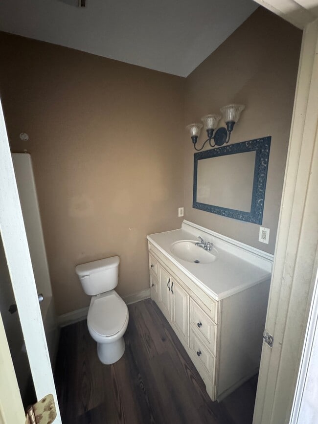 Photo - 286 Vestry Rd