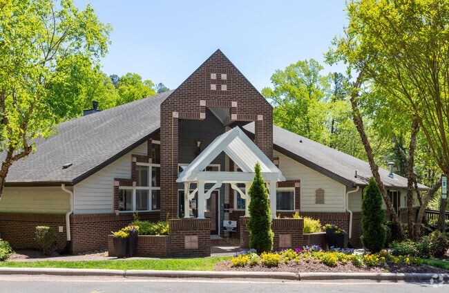 University Ridge Apartments