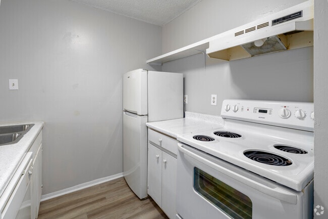 Studio - Kitchen