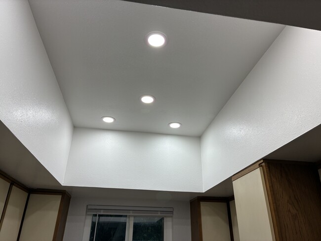 Techo abovedado de la cocina - 10978 Bluffside Dr Unidad #105