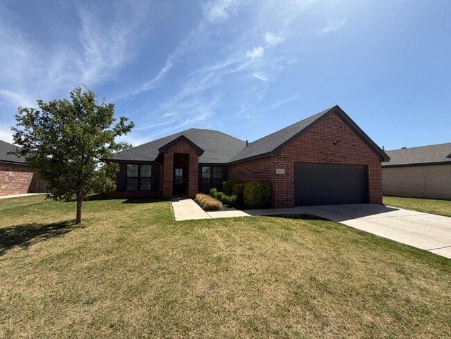 Photo - 405 Ranger St