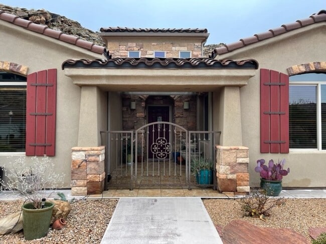 Photo - Beautiful Home In A Quiet Gated Community!