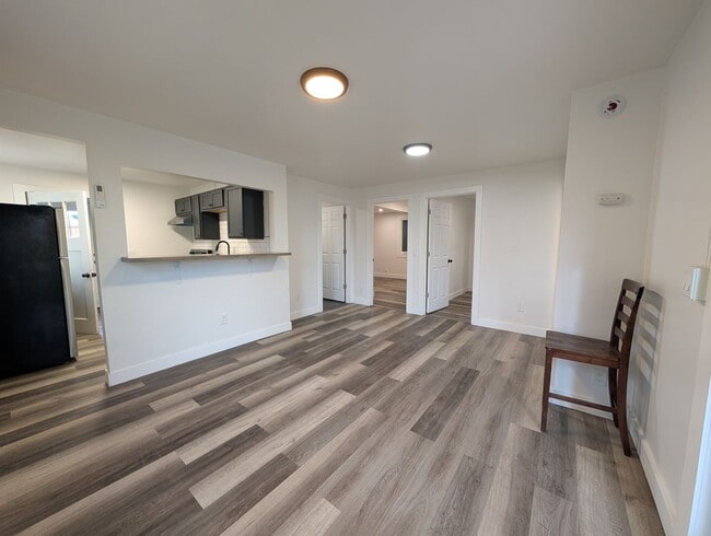 Photo - NW 9th &amp; Furnish Duplex Unidad 421 NW 9th St