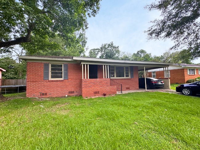 Photo - 916 Delmar Dr