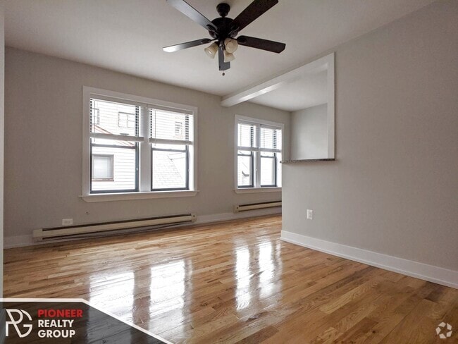 Building Photo - 2842 N Orchard St Rental