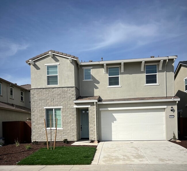 Building Photo - 4041 Flathead Dr