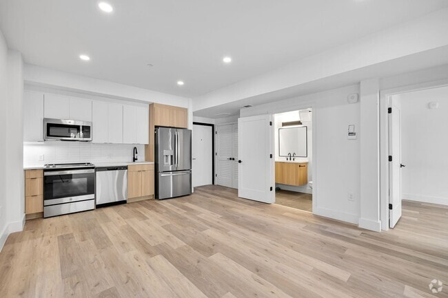 Building Photo - 14P Flats Unit 102 Rental