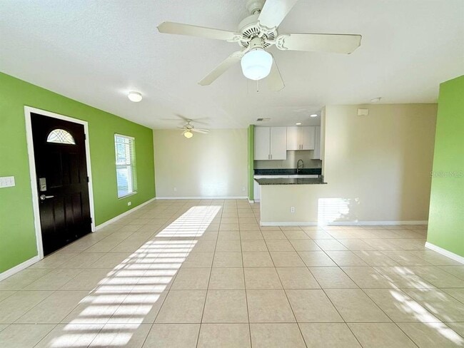 Photo - 2311 W Henry Ave