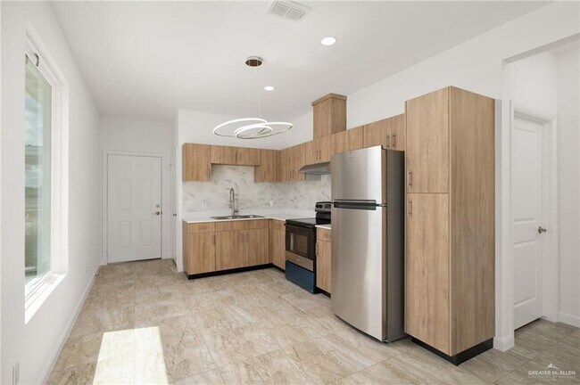 Photo - 13 Vision St Unit A