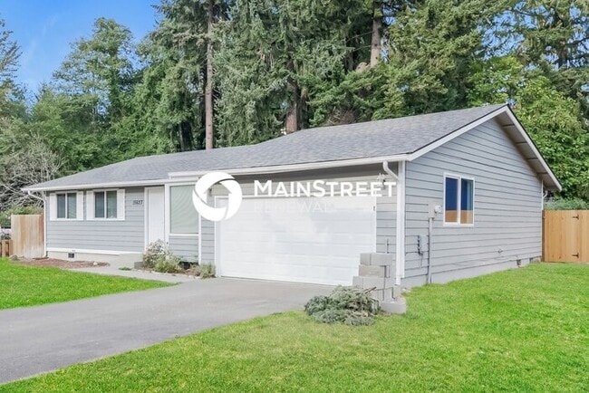 Photo - 4 Bedroom Pet-Friendly Home in PUYALLUP, WA with Main Street Renewal