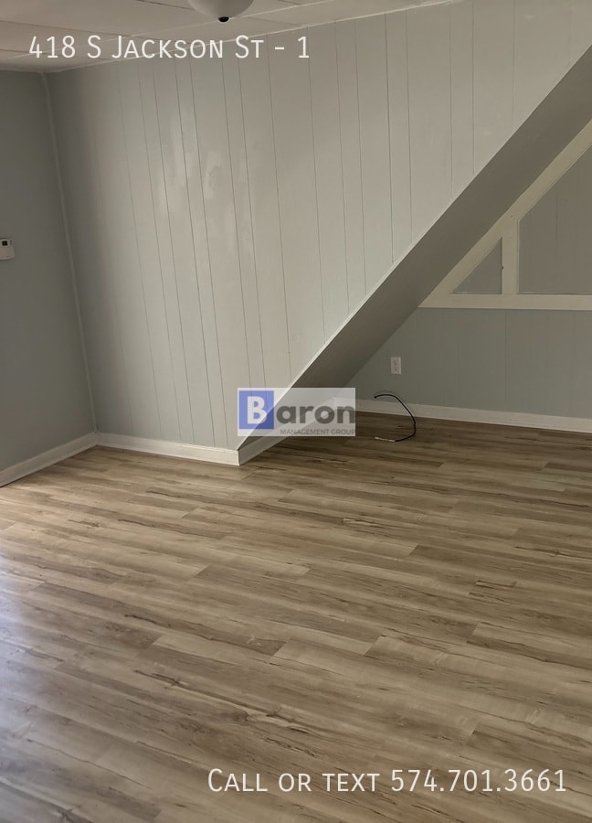 Building Photo - 418 S Jackson St Unit 1