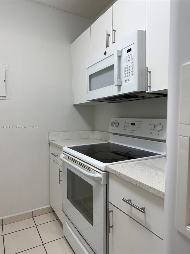 Photo - 5501 NW 7th St Unit E301