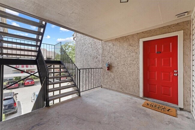 Photo - 10855 Meadowglen Ln Unit 1131