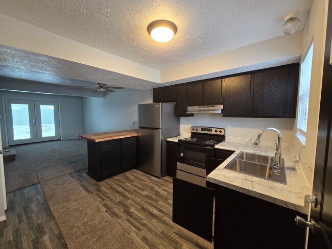 1200 N Main St Unit 206