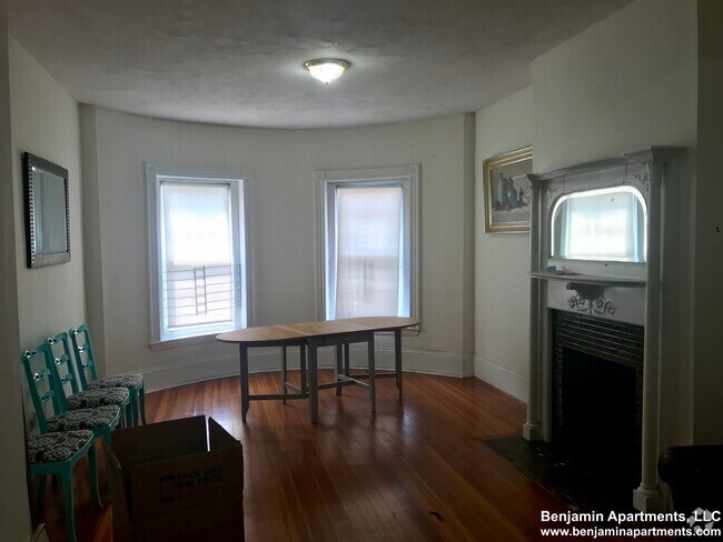 Building Photo - 91 Brighton Ave Unit 1 Rental